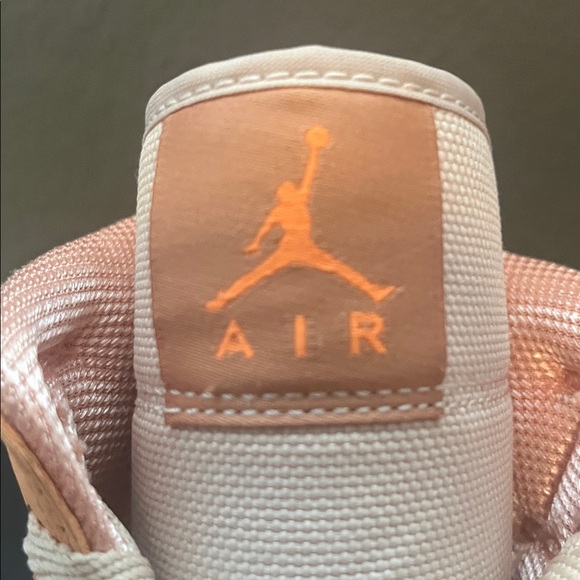 Jordan 1 Apricot Shoes Sneakers - Picture 7 of 9